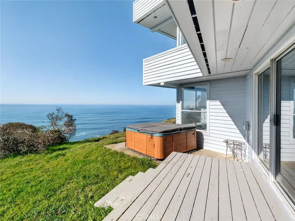 $1,580,000 | 14800 Navarro Way, Manchester, CA 95459