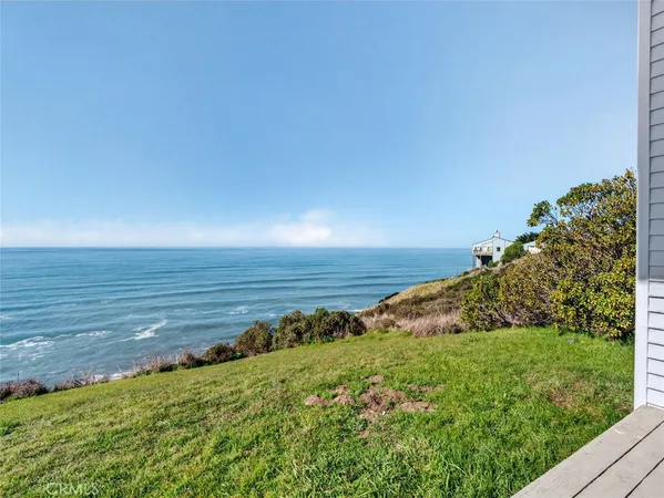 $1,580,000 | 14800 Navarro Way, Manchester, CA 95459