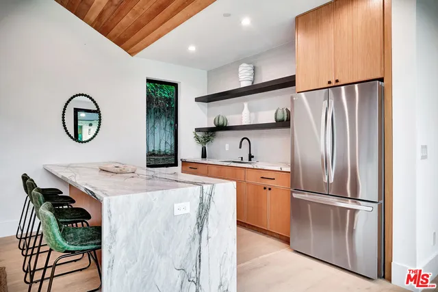 $33,000 | 15602 Morrison Street, Sherman Oaks, CA 91403