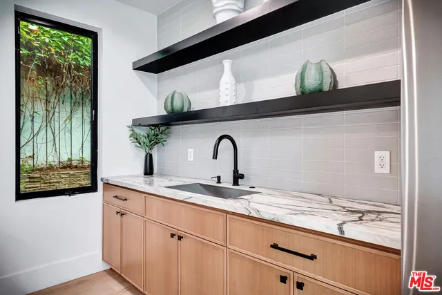 $33,000 | 15602 Morrison Street, Sherman Oaks, CA 91403