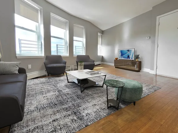$3,095 | 338-342 Warren Street, Unit 6, Boston, MA 02119