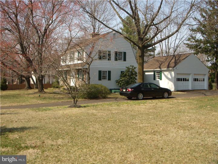 1001 Knapp Road North Wales, PA 19454 - Photo 4 of 24 Gallery Image 4