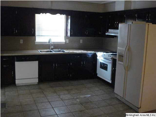 750 Cambridge Road Bessemer, AL 35023 - Photo 3 of 13 Gallery Image 3