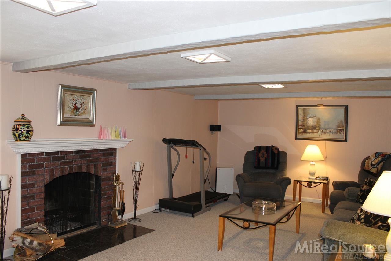 758 Barrington Road Grosse Pointe Park, MI 48230 - Photo 25 of 30