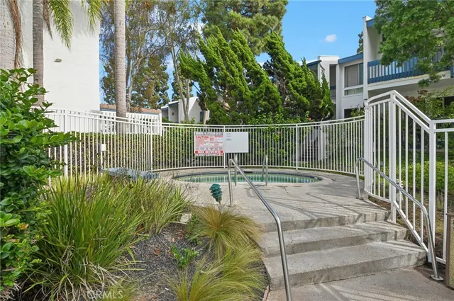 a view of a tennis court