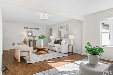 $399,900 | 13241 Delft Drive, St. Louis, MO 63146