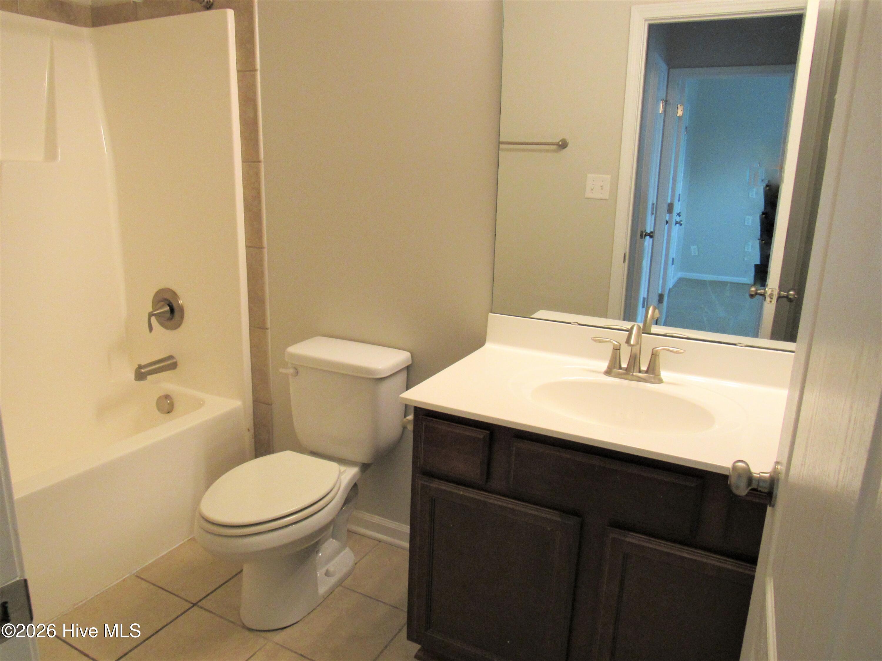 353 Merin Height Road Jacksonville, NC 28546 - Photo 19 of 27 Hall bath