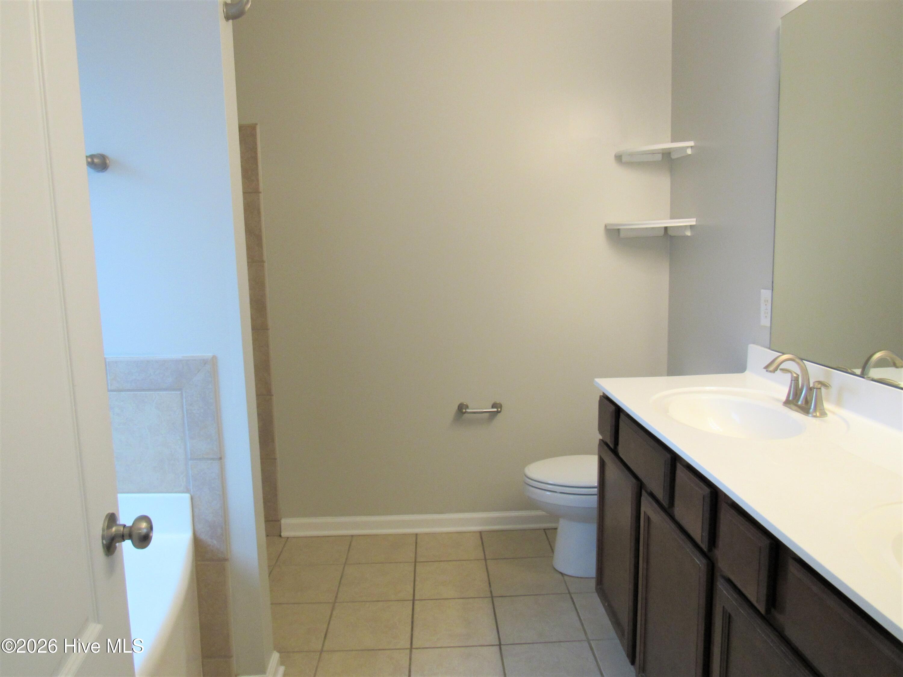 353 Merin Height Road Jacksonville, NC 28546 - Photo 25 of 27 Master bath