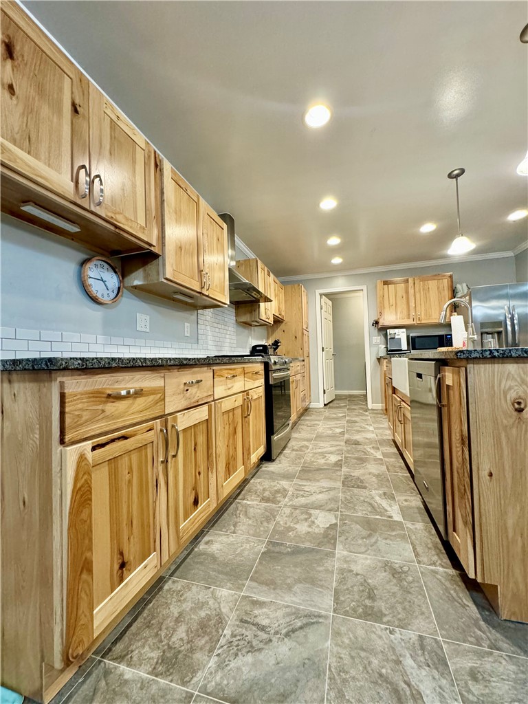 64 King Road Buskirk, NY 12028 - Photo 16 of 49