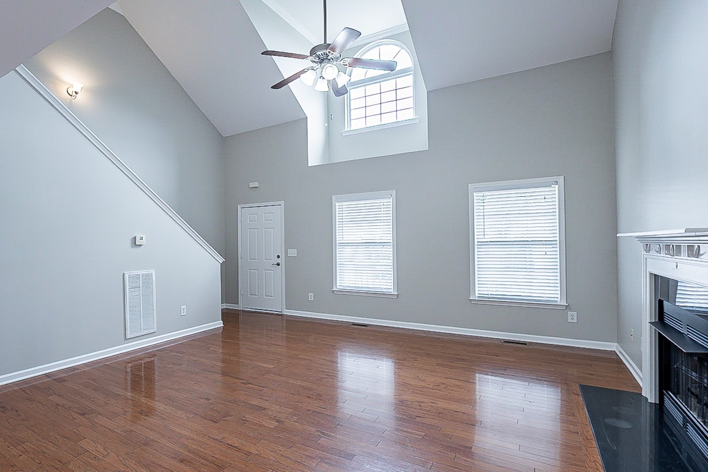 2015 Patrick Way Spring Hill, TN 37174 - Photo 4 of 24 Gallery Image 4