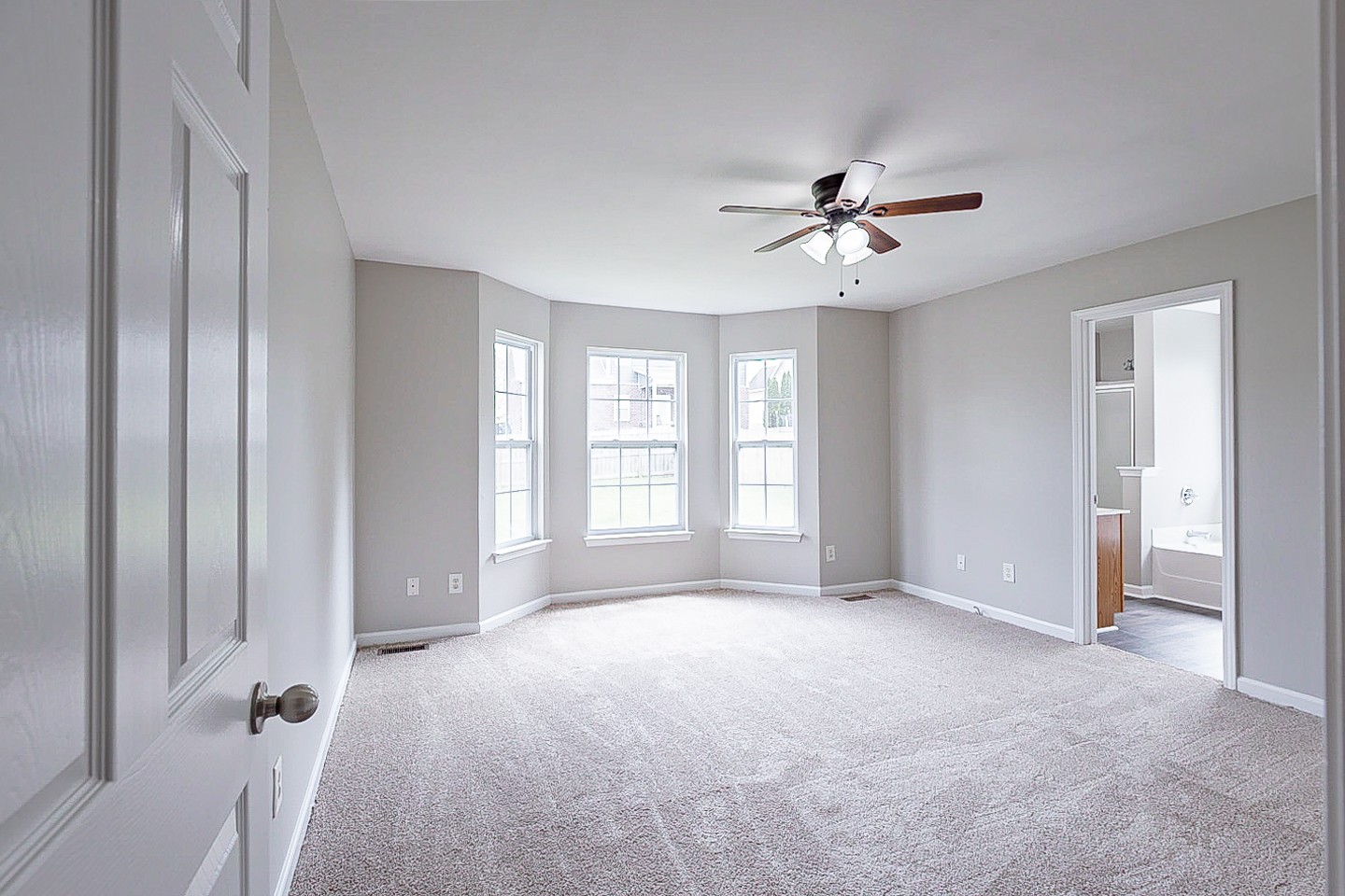 2015 Patrick Way Spring Hill, TN 37174 - Photo 10 of 24 Gallery Image 10