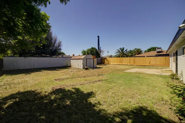 $315,000 | 3231 West Indianapolis Avenue, Fresno, CA 93722