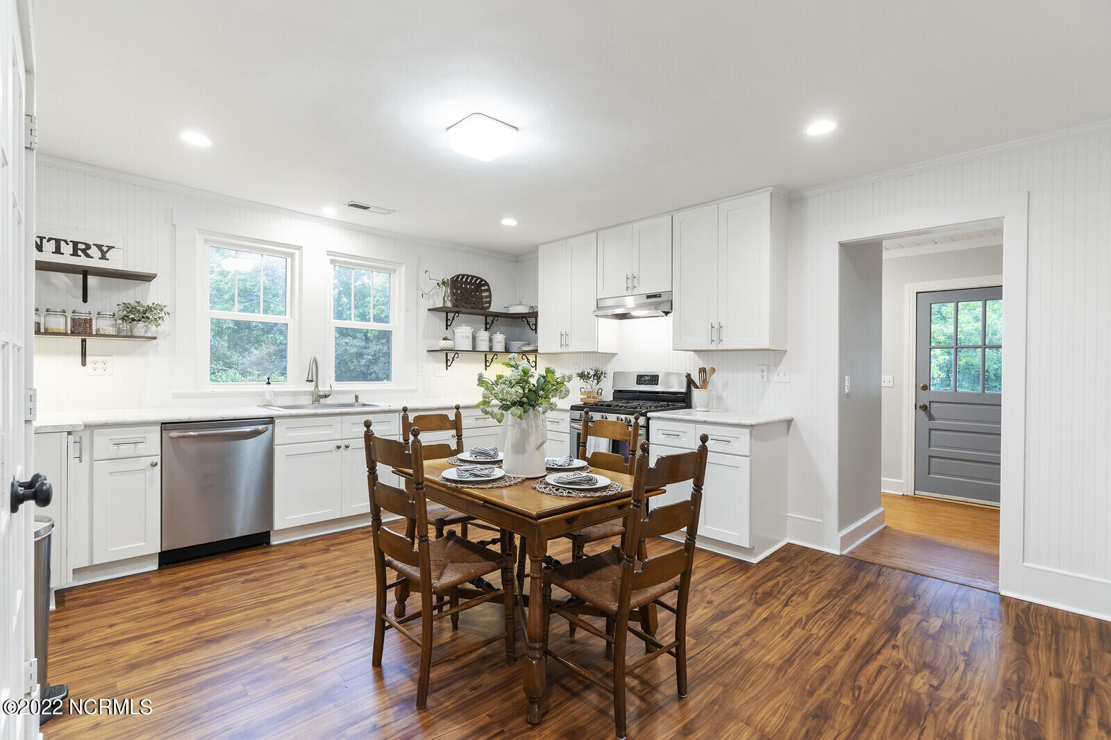 344 Hoover Road Hampstead, NC 28443 - Photo 24 of 48 Kitchen