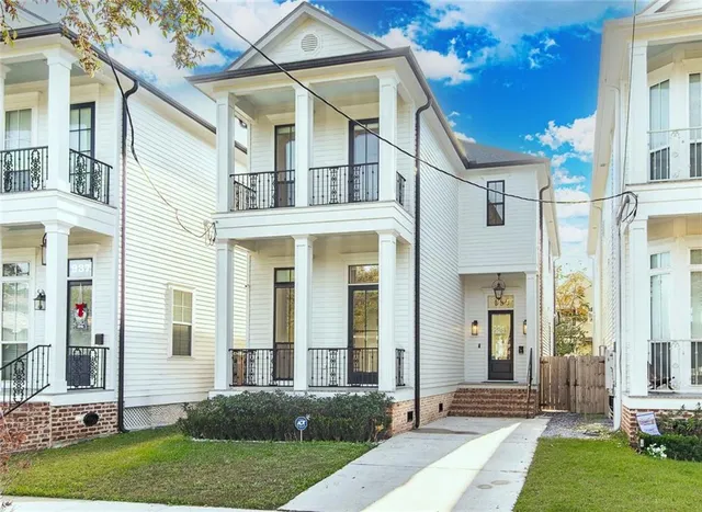 $1,169,000 | 933 Burdette Street, New Orleans, LA 70118