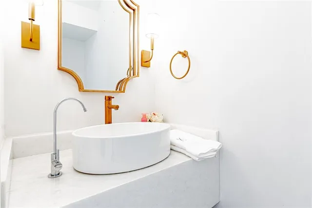 $1,169,000 | 933 Burdette Street, New Orleans, LA 70118