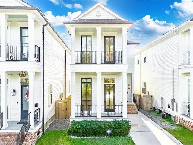 $1,169,000 | 933 Burdette Street, New Orleans, LA 70118