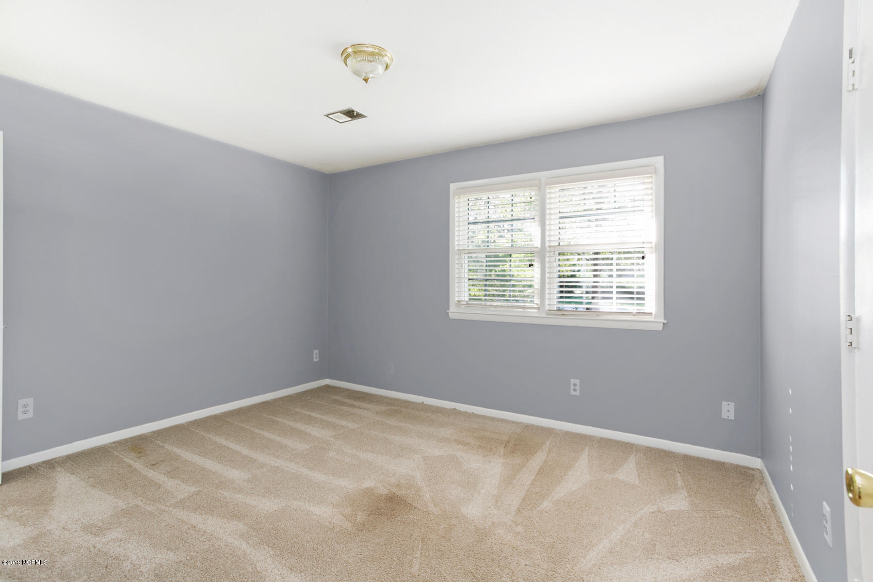 224 Huntington Road Wilmington, NC 28403 - Photo 12 of 16 7N4A1138-r