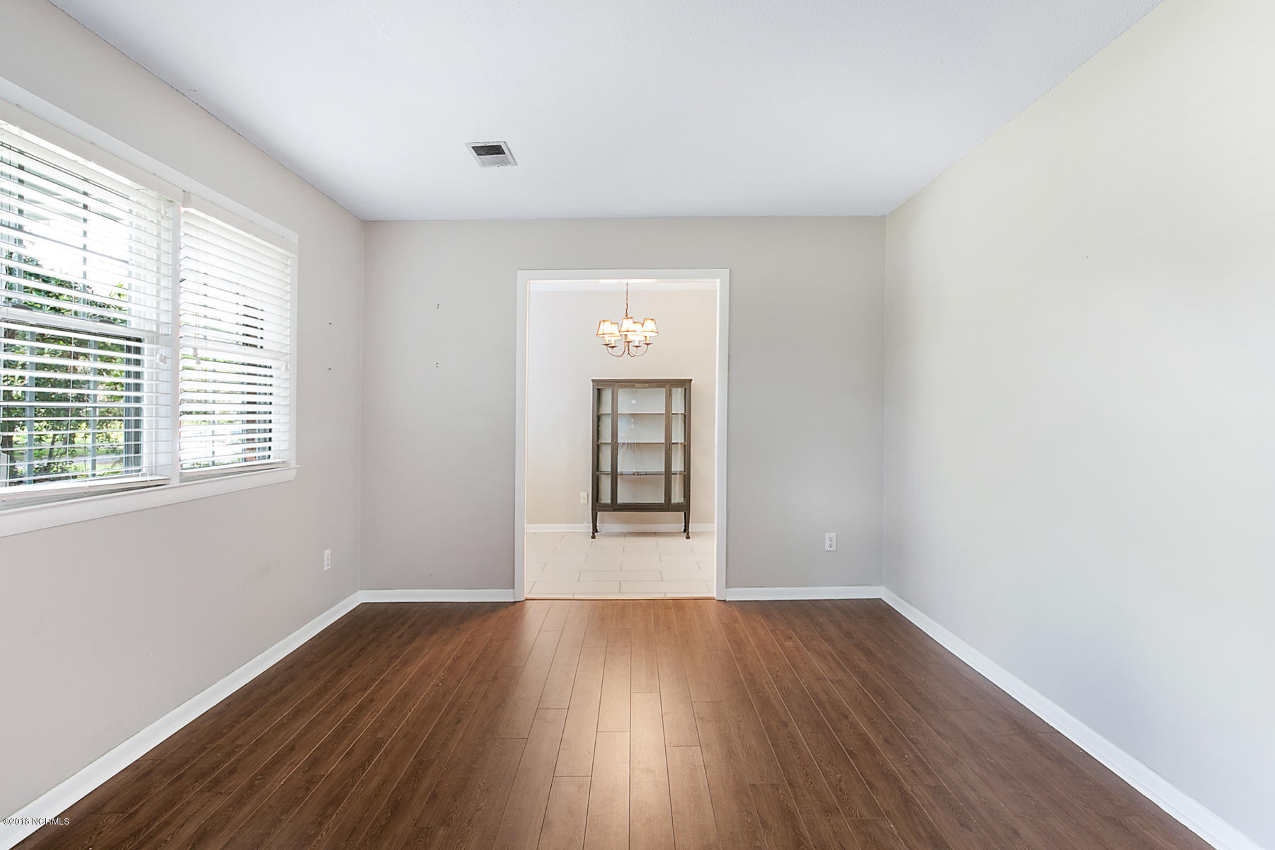 224 Huntington Road Wilmington, NC 28403 - Photo 3 of 16 7N4A1092-r