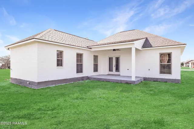 $235,000 | 1711 East B N Street, Rayne, LA 70578