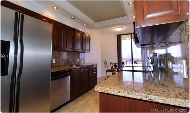 $525,000 | 20191 East Country Club Drive, Unit 1001, Aventura, FL 33180