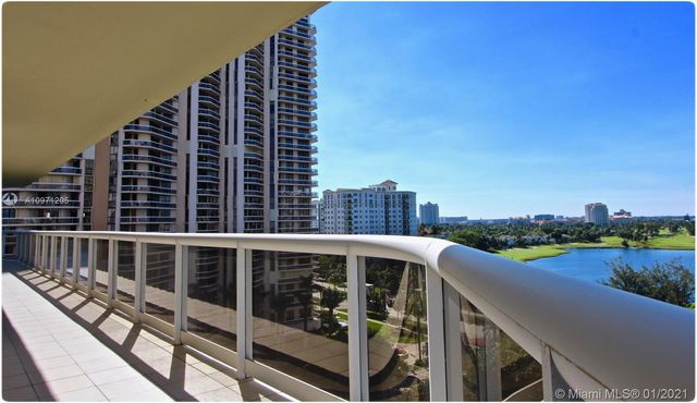 $525,000 | 20191 East Country Club Drive, Unit 1001, Aventura, FL 33180