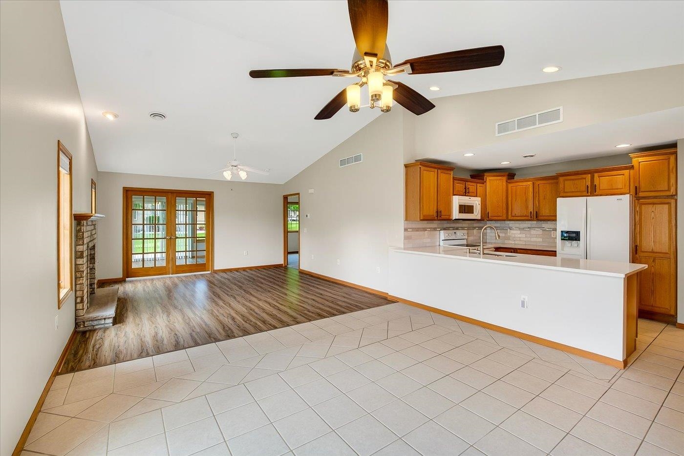 604 Springbrook Circle DeForest, WI 53532 - Photo 13 of 45 Gallery Image 13