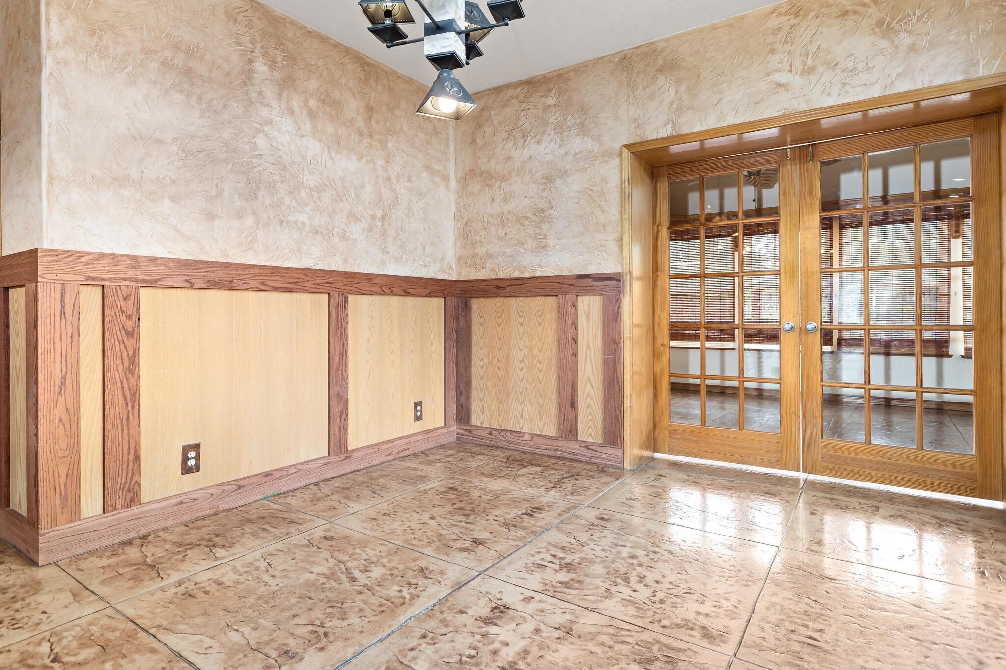 486 Parish Road Orange, TX 77632 - Photo 17 of 49