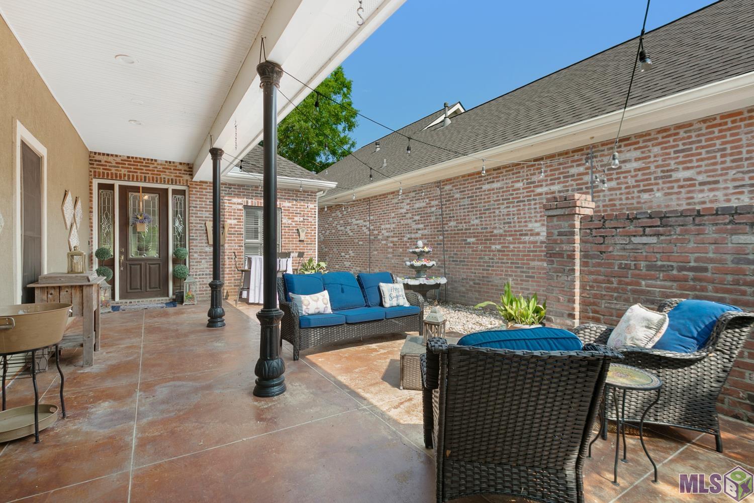 23815 Monarch Point Springfield, LA 70462 - Photo 17 of 24 Courtyard