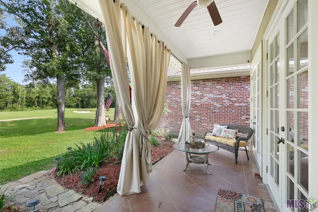 $332,500 | 23815 Monarch Point, Springfield, LA 70462