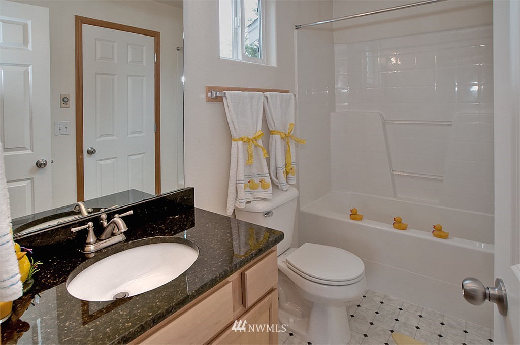 1020 186th Street Southeast Bothell, WA 98012 - Photo 12 of 15 Gallery Image 12