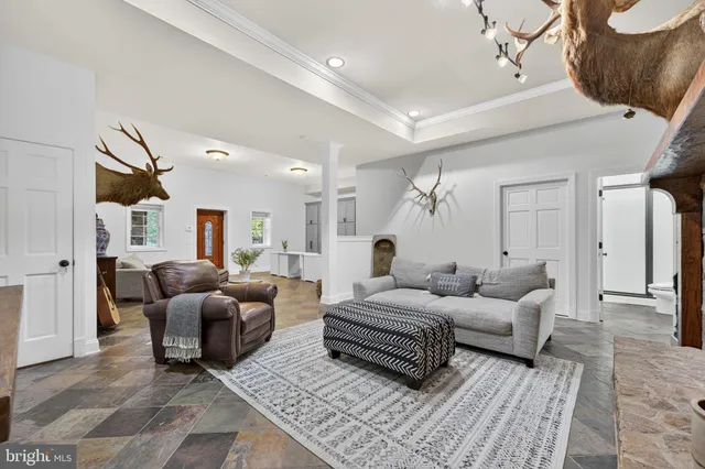 $3,500,000 | 9533 Howellsville Road, Boyce, VA 22620