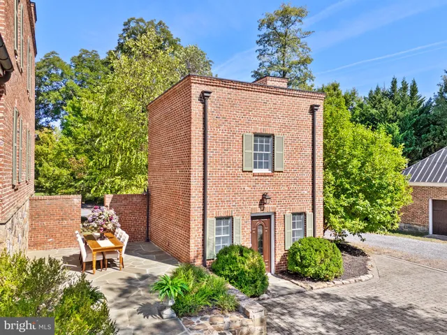 $3,500,000 | 9533 Howellsville Road, Boyce, VA 22620