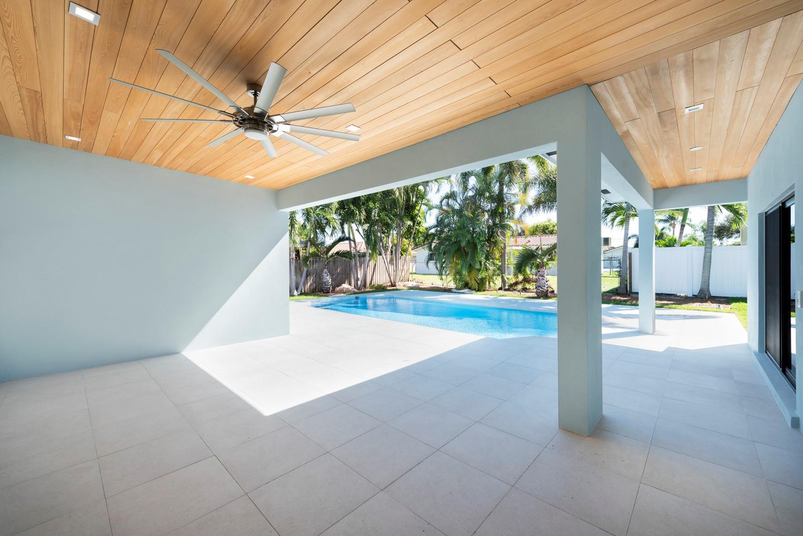 2440 Northeast 46th Street Lighthouse Point, FL 33064 - Photo 13 of 33 Photo 13