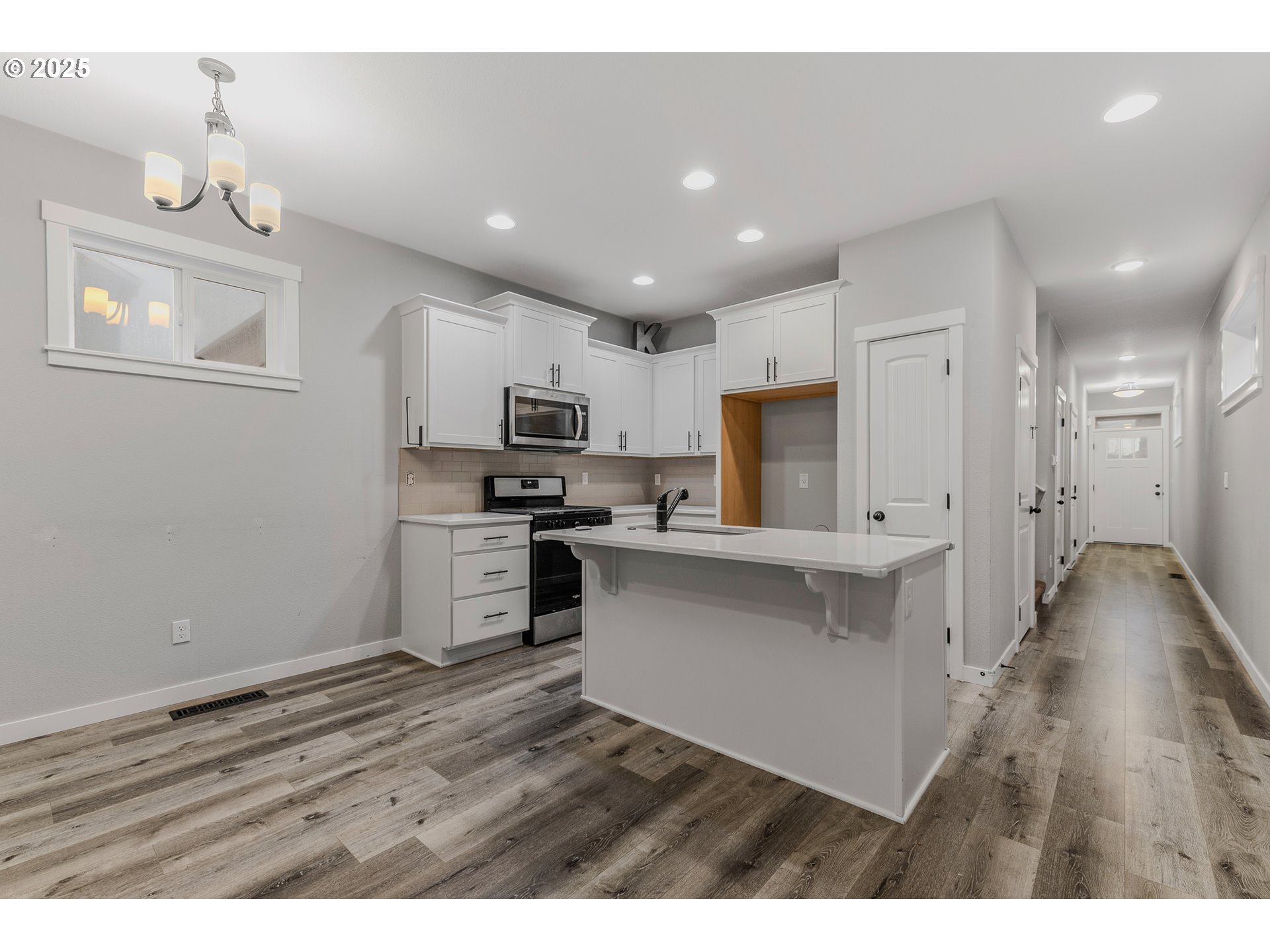 293 East Wayno Way Newberg, OR 97132 - Photo 12 of 42 Gallery Image 12