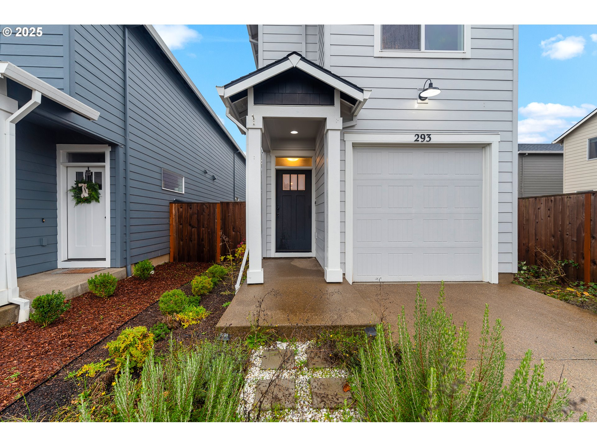 293 East Wayno Way Newberg, OR 97132 - Photo 3 of 42 Gallery Image 3