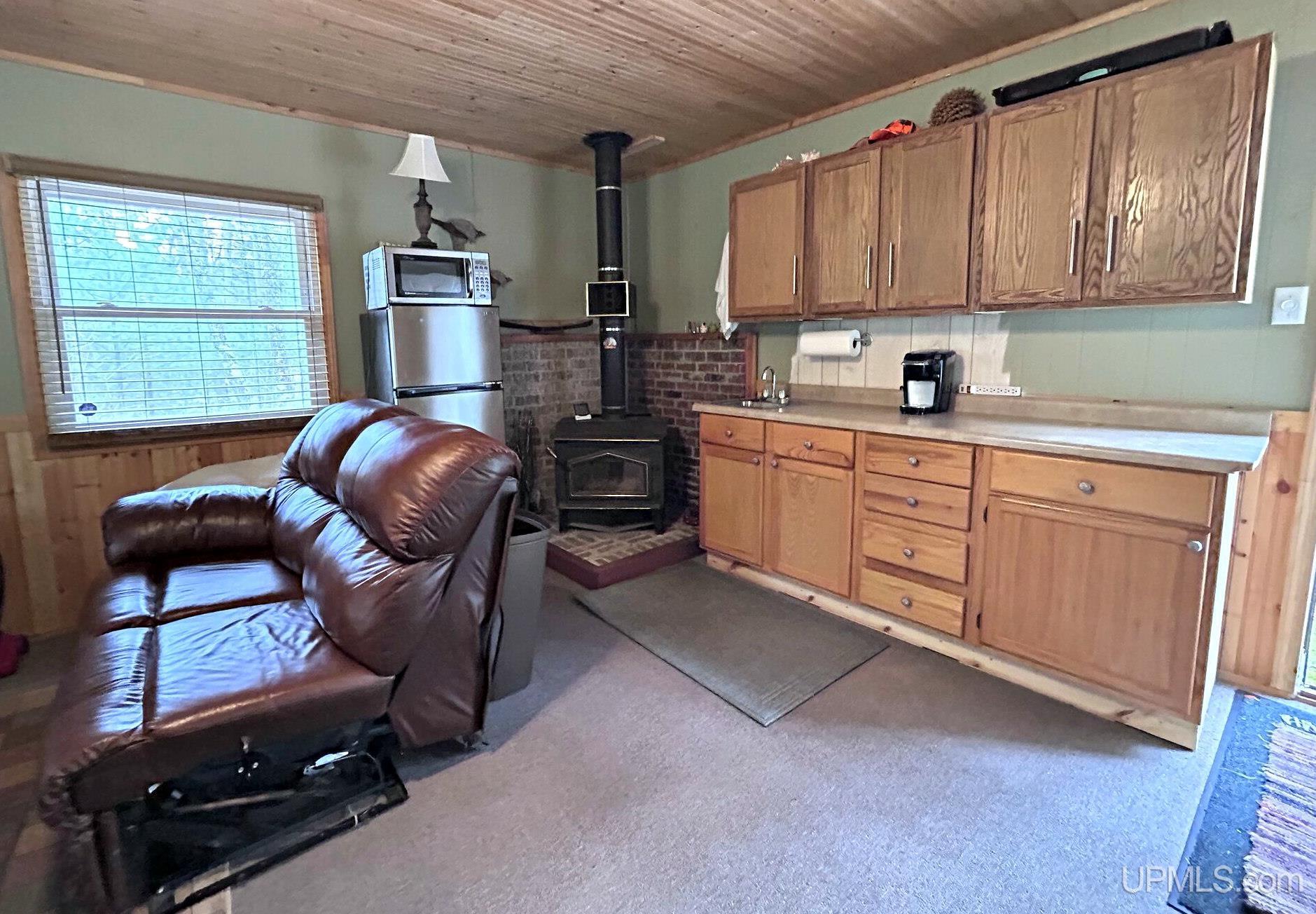 N11512 Nelson Road Wausaukee, WI 54177 - Photo 6 of 39 Gallery Image 6