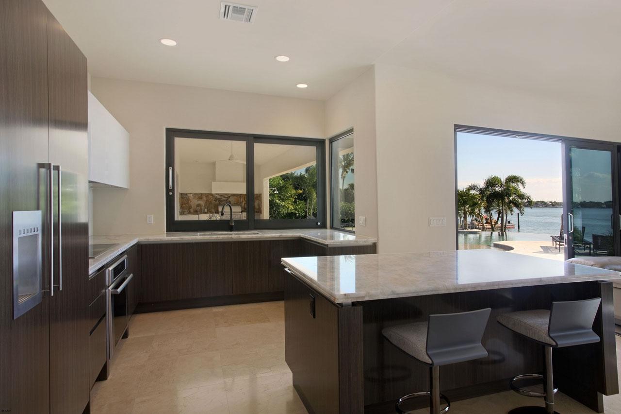 202 West Riverside Drive Jupiter, FL 33469 - Photo 13 of 39 Kitchen