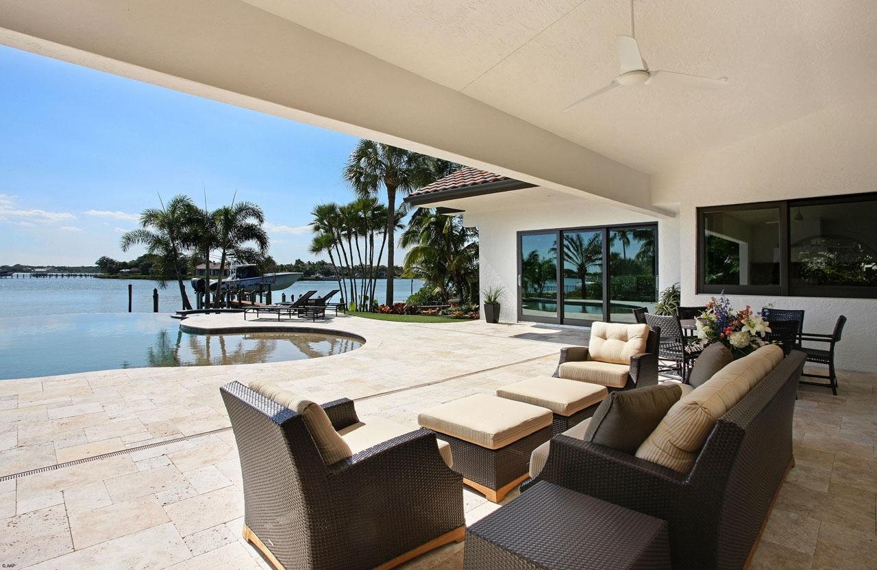 202 West Riverside Drive Jupiter, FL 33469 - Photo 28 of 39 Outdoor Patio View 2