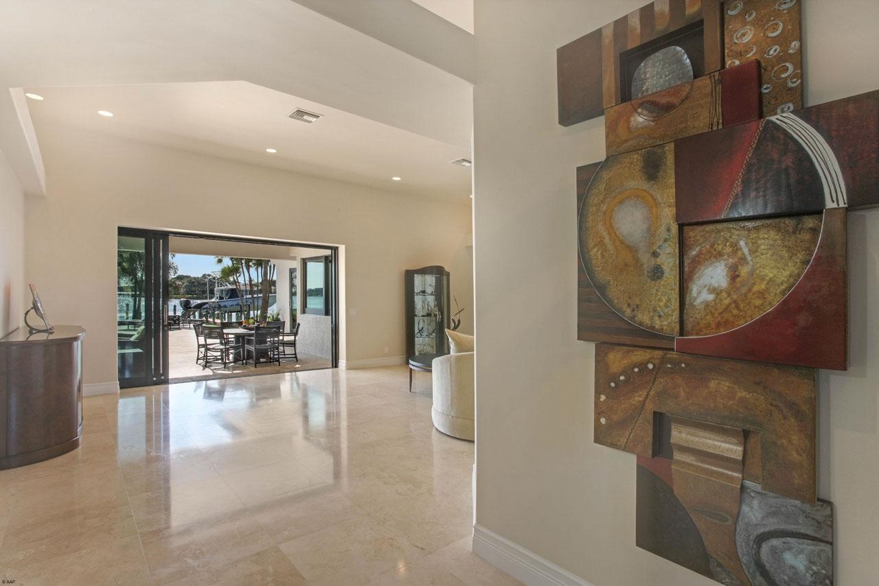 202 West Riverside Drive Jupiter, FL 33469 - Photo 9 of 39 Foyer