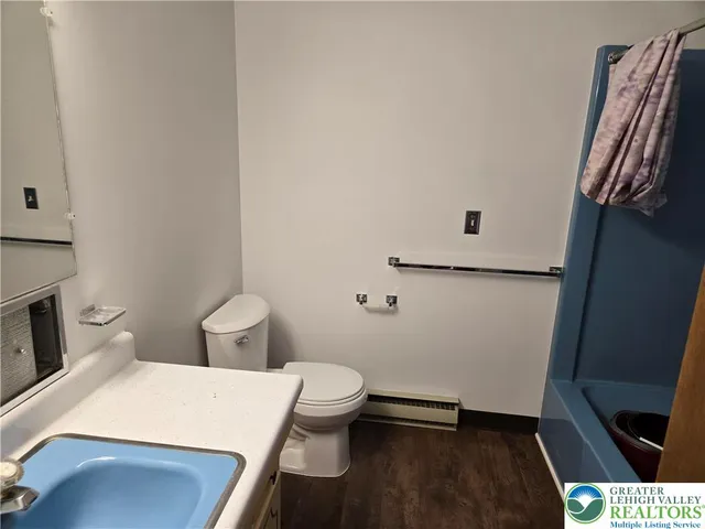 $385,000 | 3735 Highland Road, Schnecksville, PA 18078