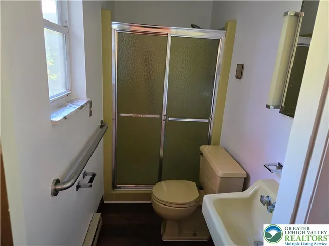 $385,000 | 3735 Highland Road, Schnecksville, PA 18078