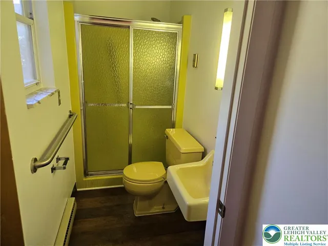 $385,000 | 3735 Highland Road, Schnecksville, PA 18078