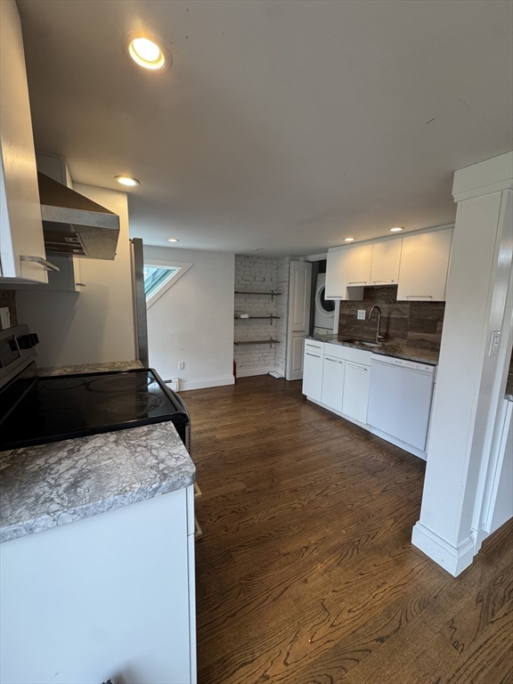 12 Aberdeen Street, Unit 3 Boston, MA 02215 - Photo 3 of 8