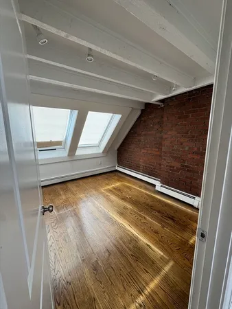 $3,850 | 12 Aberdeen Street, Unit 3, Boston, MA 02215