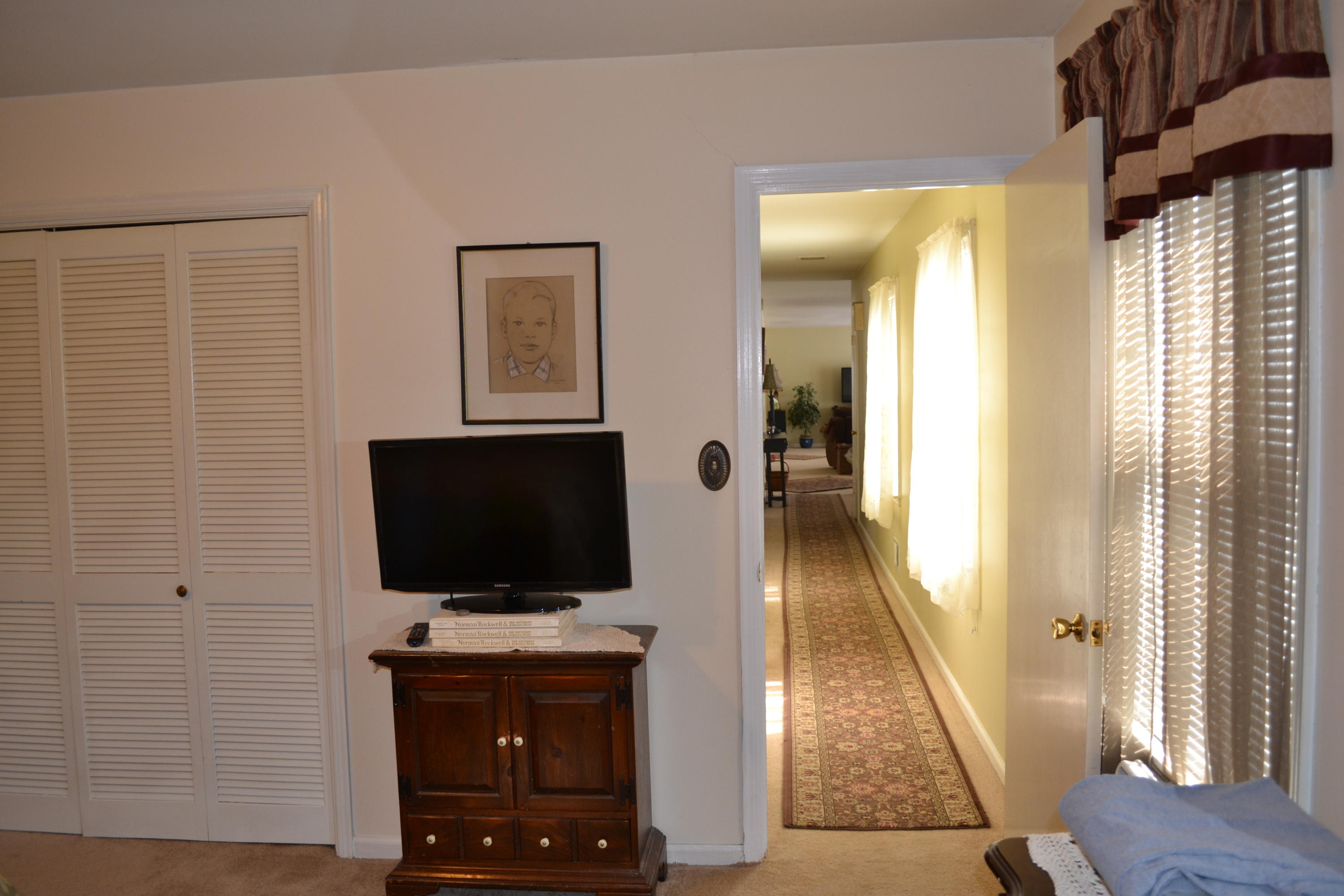 4939 Bower Road Roanoke, VA 24018 - Photo 27 of 40 Master Bedroom