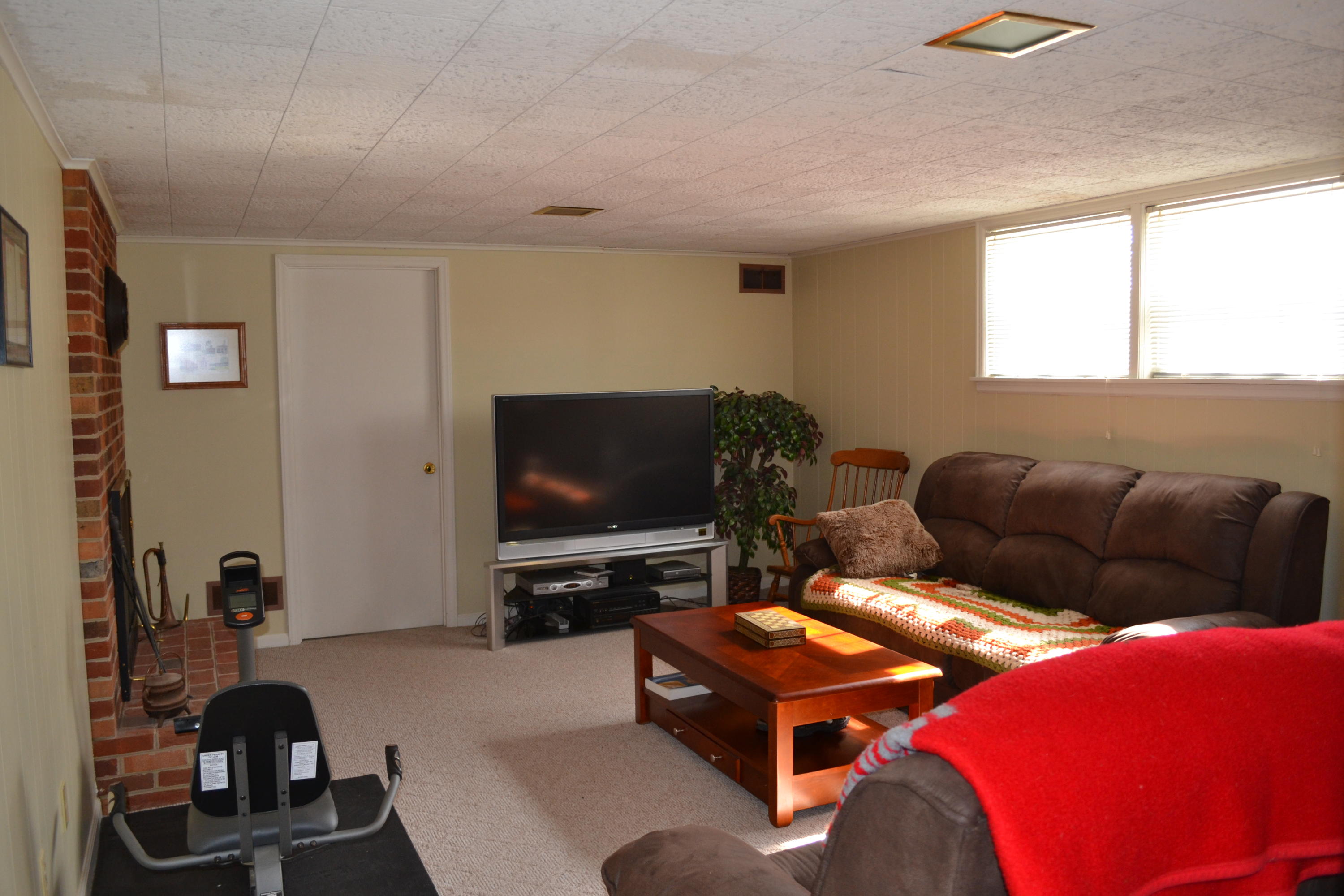 4939 Bower Road Roanoke, VA 24018 - Photo 35 of 40 Den