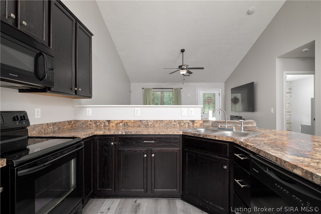 9055 Walnut Street Georgetown, IN 47122 - Photo 10 of 28 Gallery Image 10