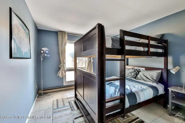$1,700 | 76 Hunter Drive, Unit K4, Hunter, NY 12442