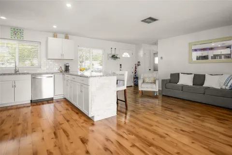 $454,000 | 1218 Lazy Lake Road East, Dunedin, FL 34698