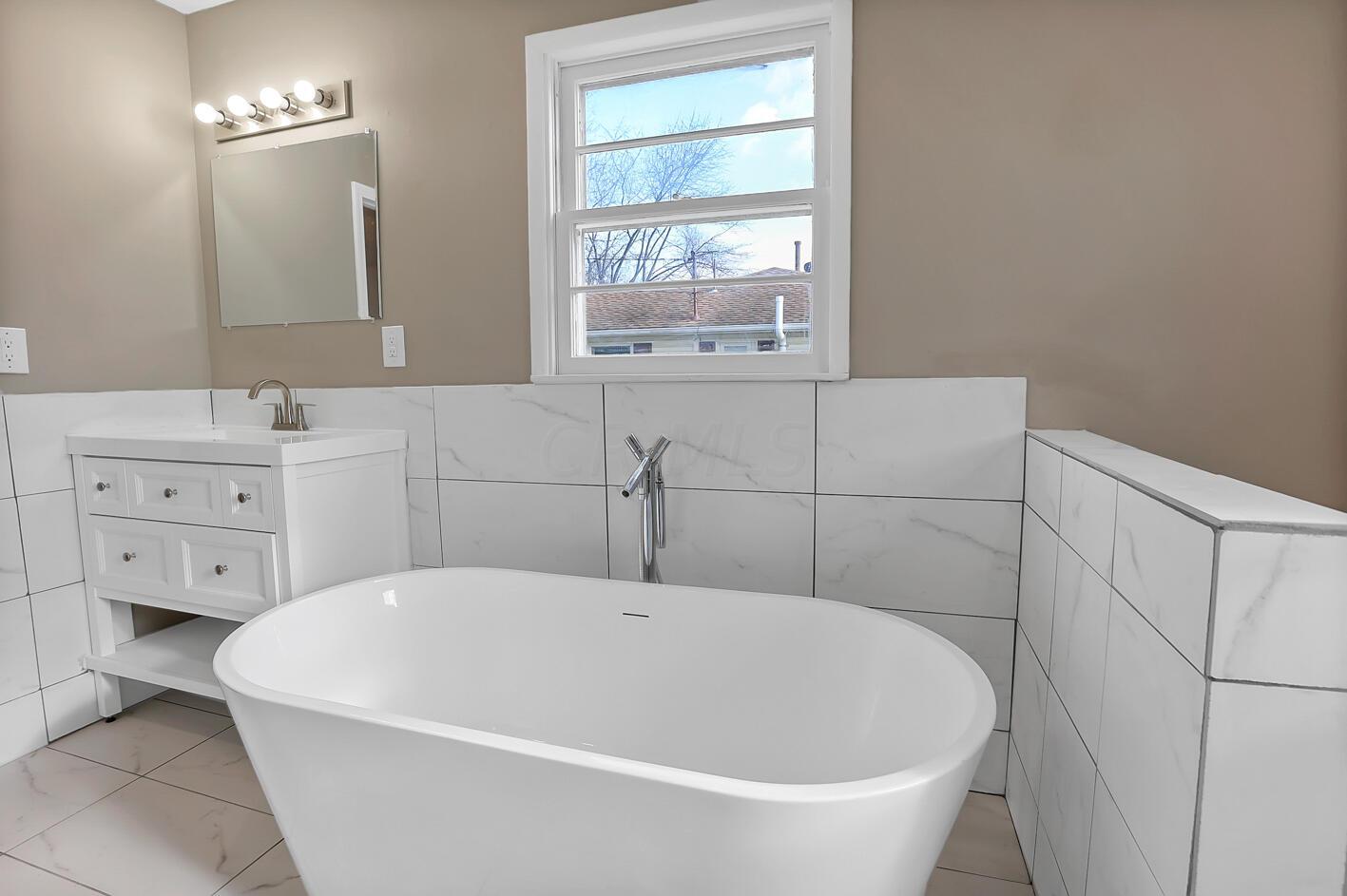 14479 Cleveland Road Southwest Pataskala, OH 43062 - Photo 25 of 63 5F3A2021